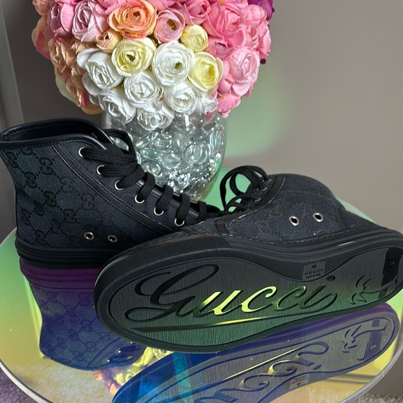 NWOT GUCCI💓 Black High-Top Sneakers 37 fits 7.5 - Picture 9 of 13